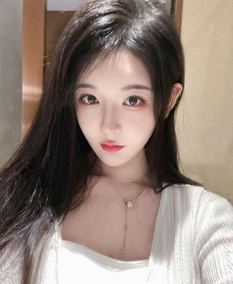 官宣女朋友的说说(宣布女友动态)